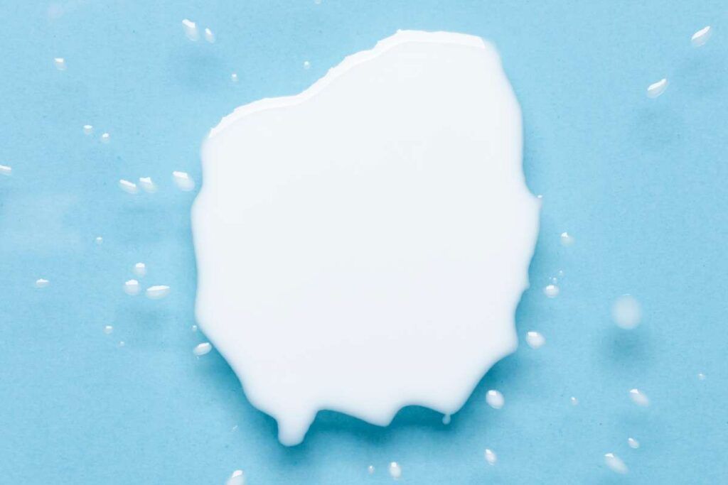 mlečna esencija za hidrataciju i jačanje kožne barijere